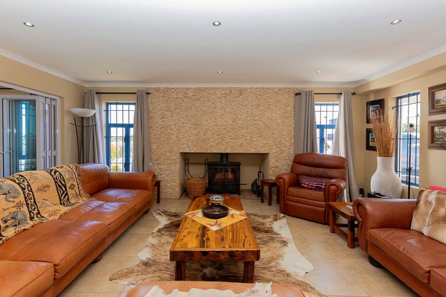 4 Bedroom Property for Sale in Blue Lagoon Western Cape